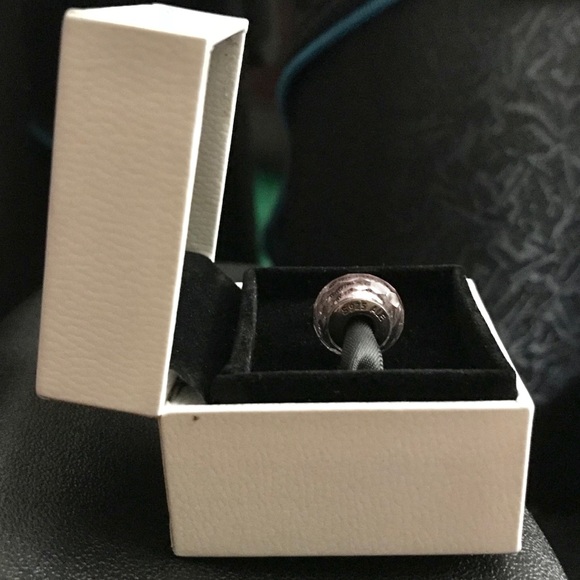 Murano Rose Pink Shimmer Charm - Picture 3 of 4